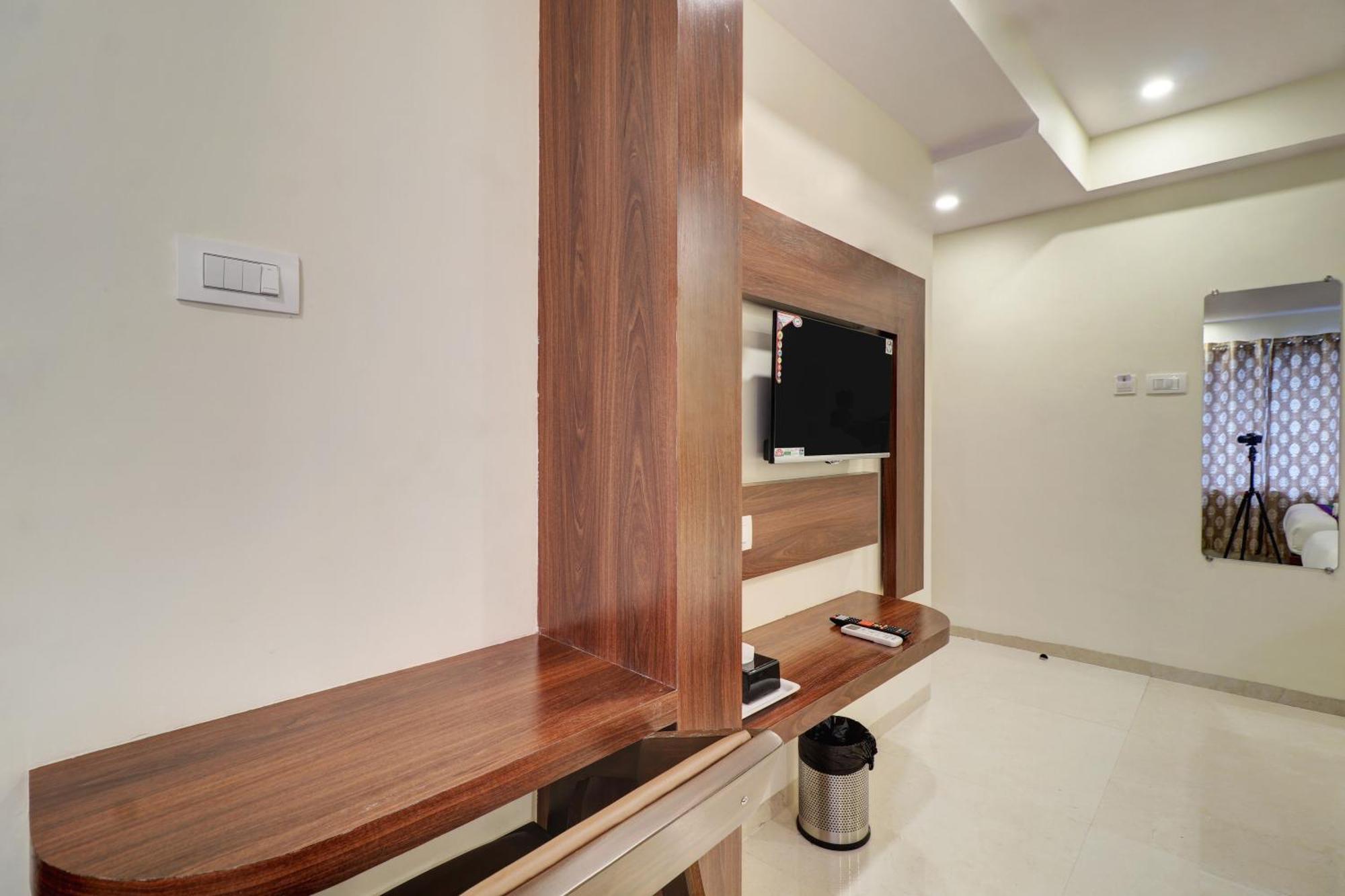 Hotel Dolphin- Fort Mumbai Zimmer foto