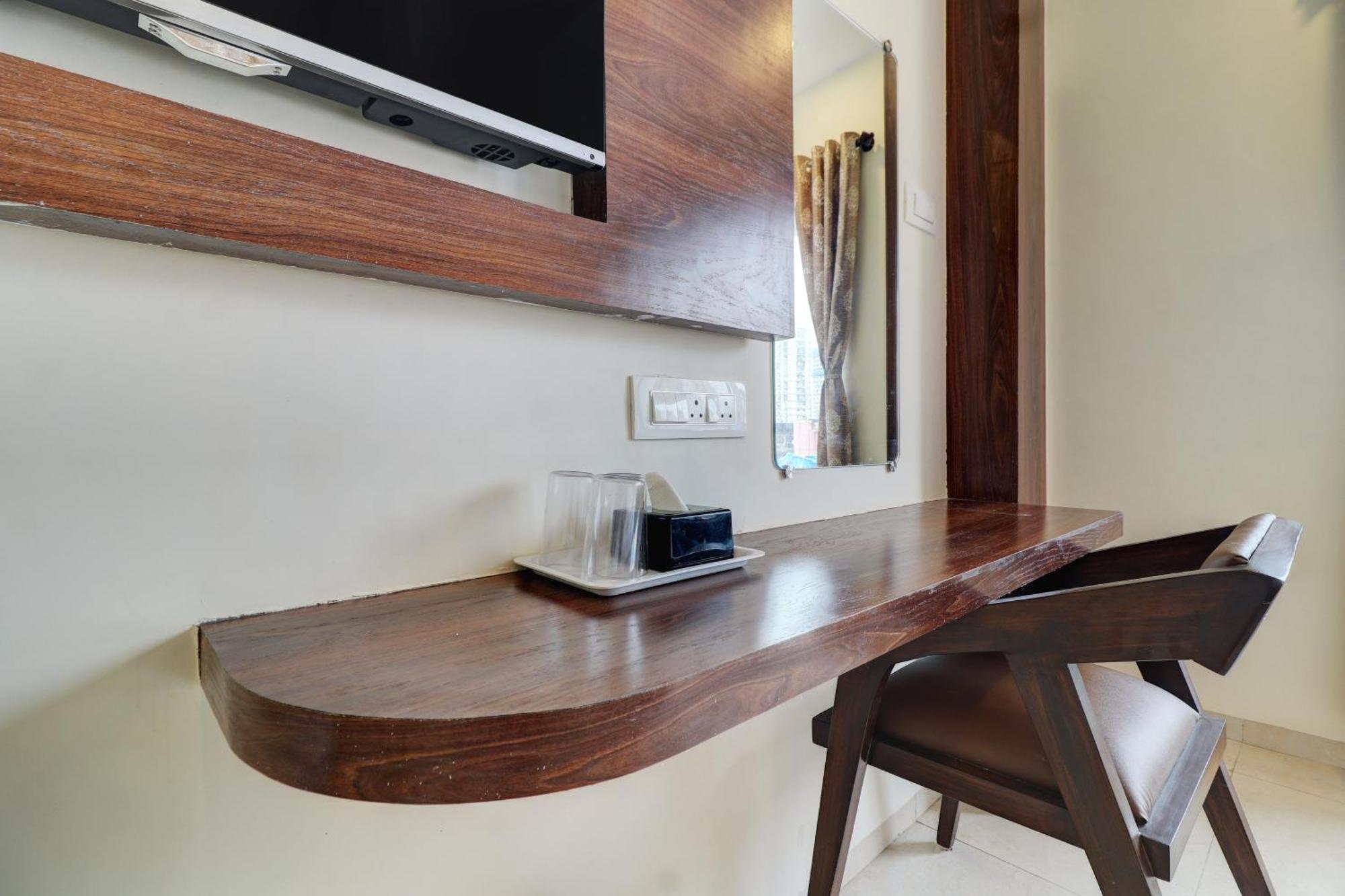 Hotel Dolphin- Fort Mumbai Zimmer foto