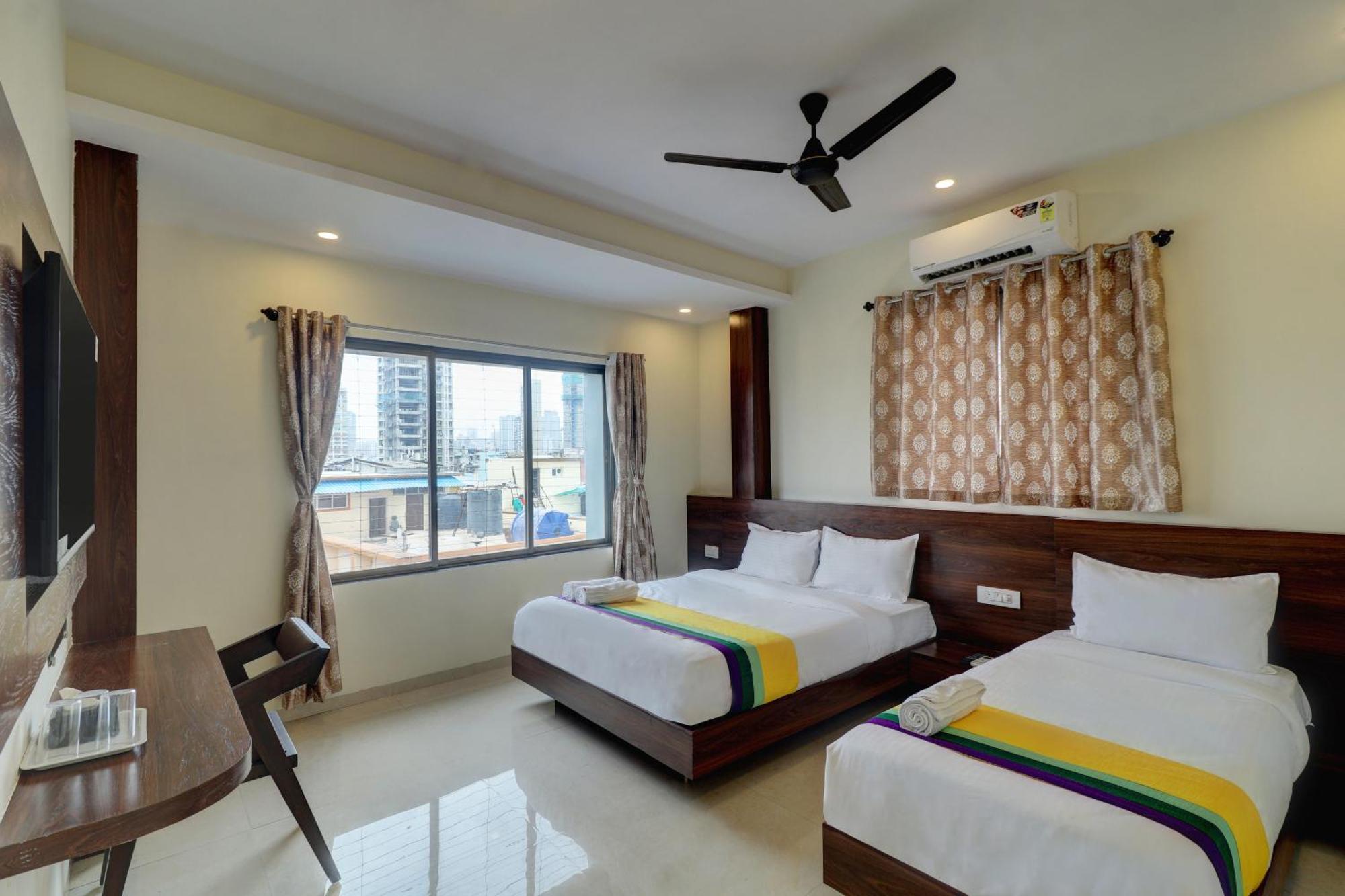 Hotel Dolphin- Fort Mumbai Exterior foto